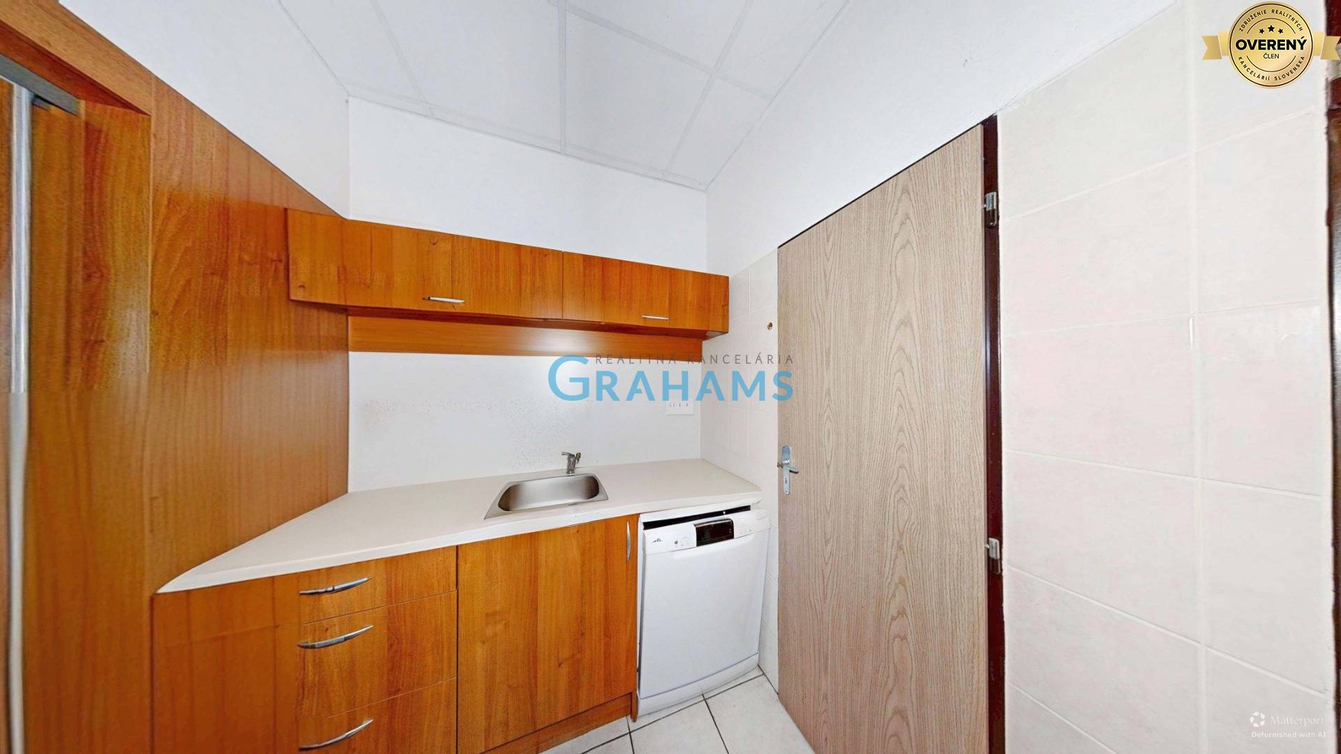 Kuchynka bez zariadenia